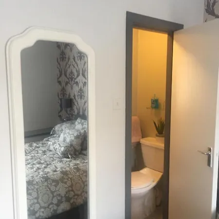 ゲストハウス Railway キラーニー