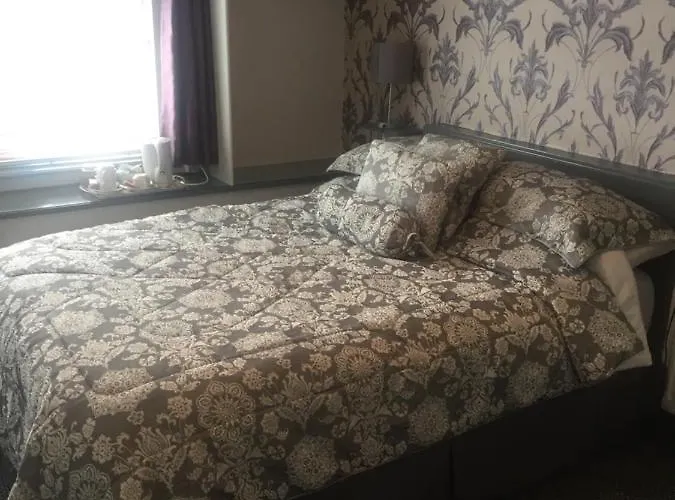 Railway Lodge Guest House