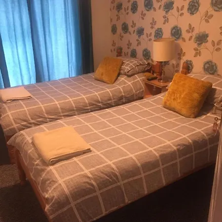 Railway 게스트하우스